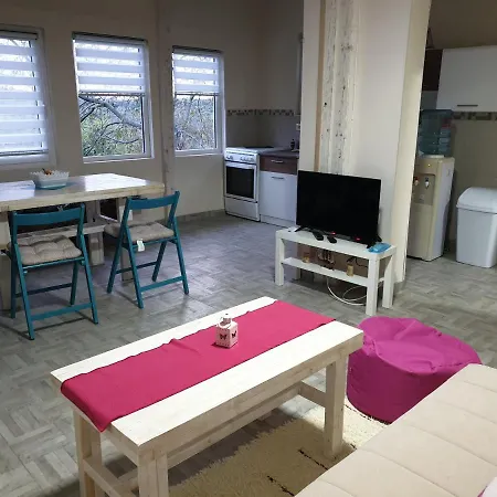 Miris Lavande Holiday home Sremska Kamenica